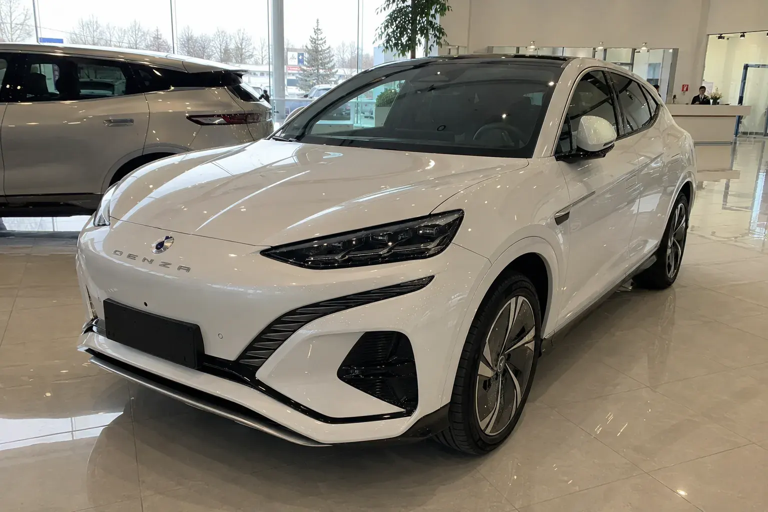 Denza N7