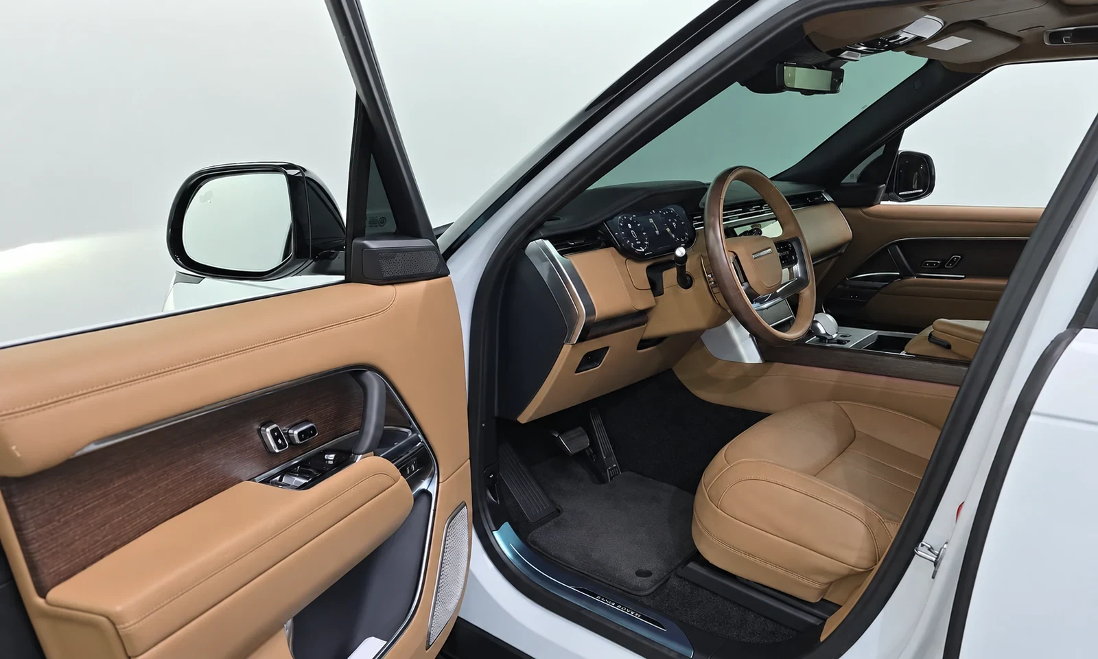 Водительское место Range Rover Autobiography из предложения