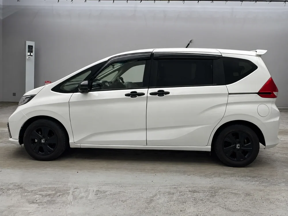 Honda Freed, 2022 год, фото из предложения