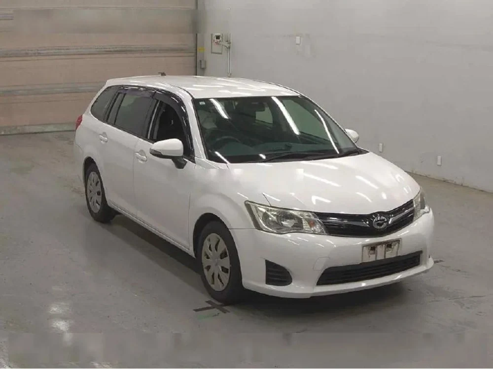 Toyota Corolla Fielder, 2015 год, фото из предложения