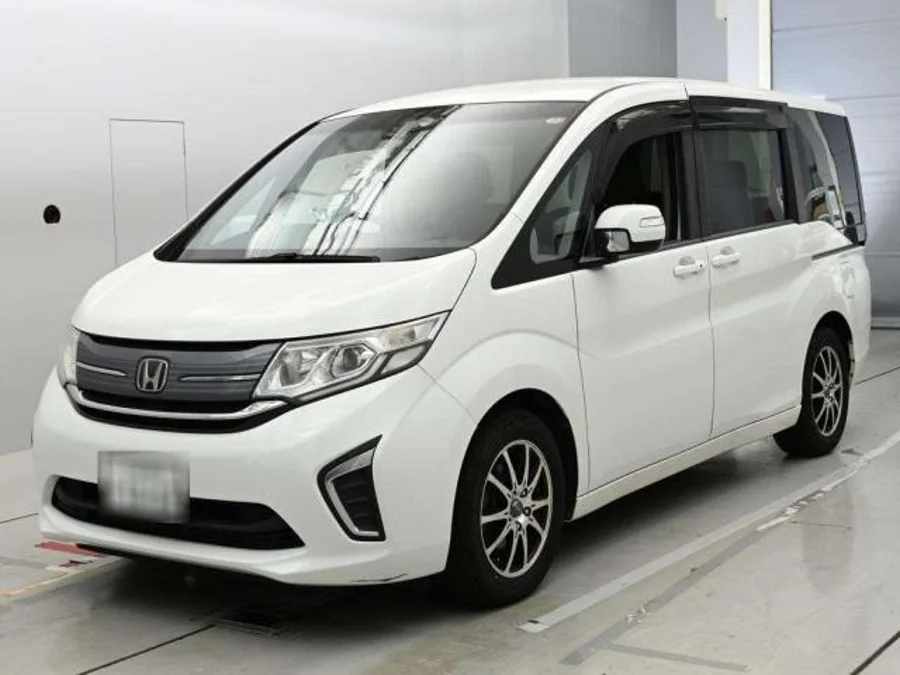 Honda Stepwgn, 2016 год, фото из предложения