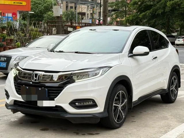 Honda Vezel, 2022 год — фото автомобиля из объявления